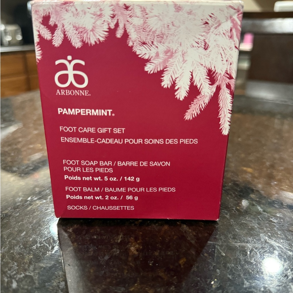 Arbonne Pampermint Foot Care Set in Red